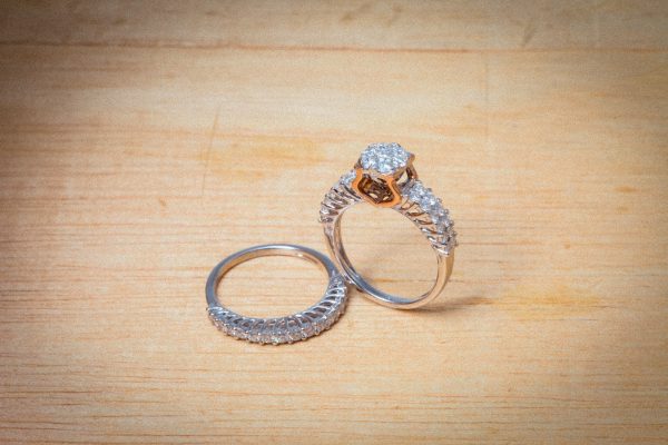 What Is a Round Moissanite Setting?