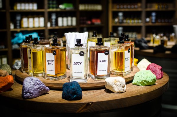 Top 10 Best Branded Perfumes That Create Attraction To Your Personality: